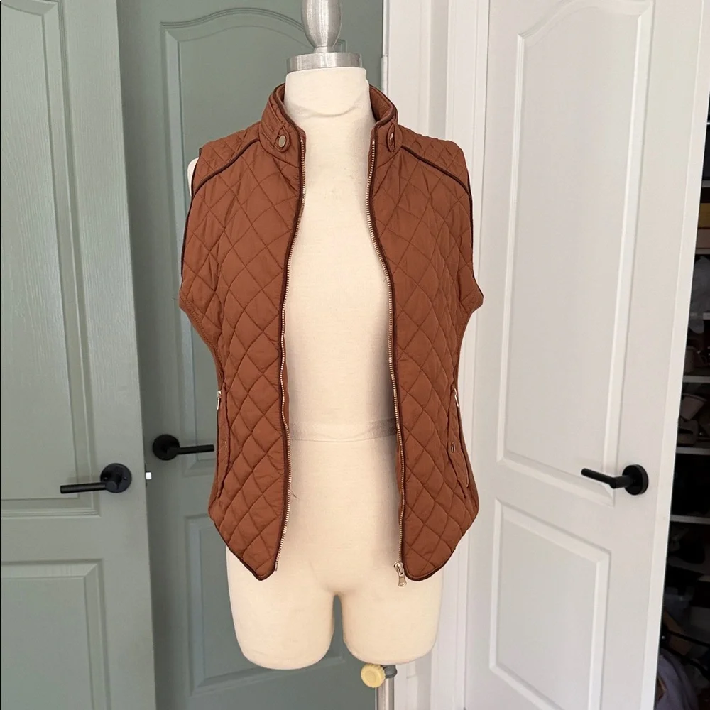 Abella Quilted Carmel Brown Equestrian Look Vest - Picture 8 of 9